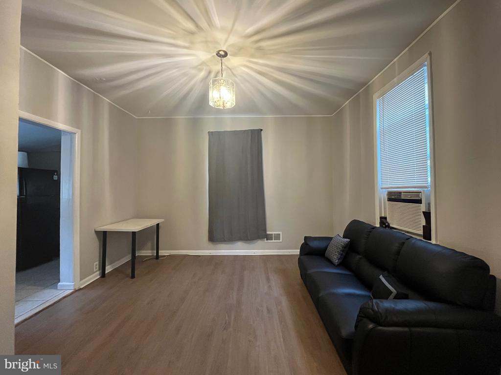6122 BINGHAM STREET 1ST FLOOR