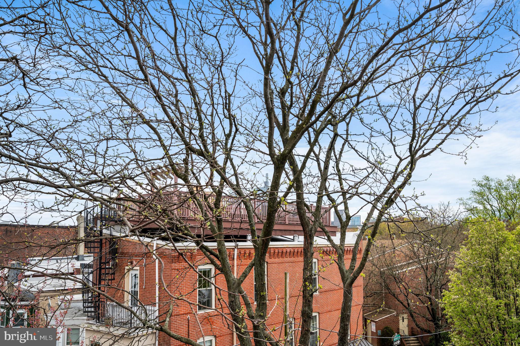 810 N NEWKIRK STREET