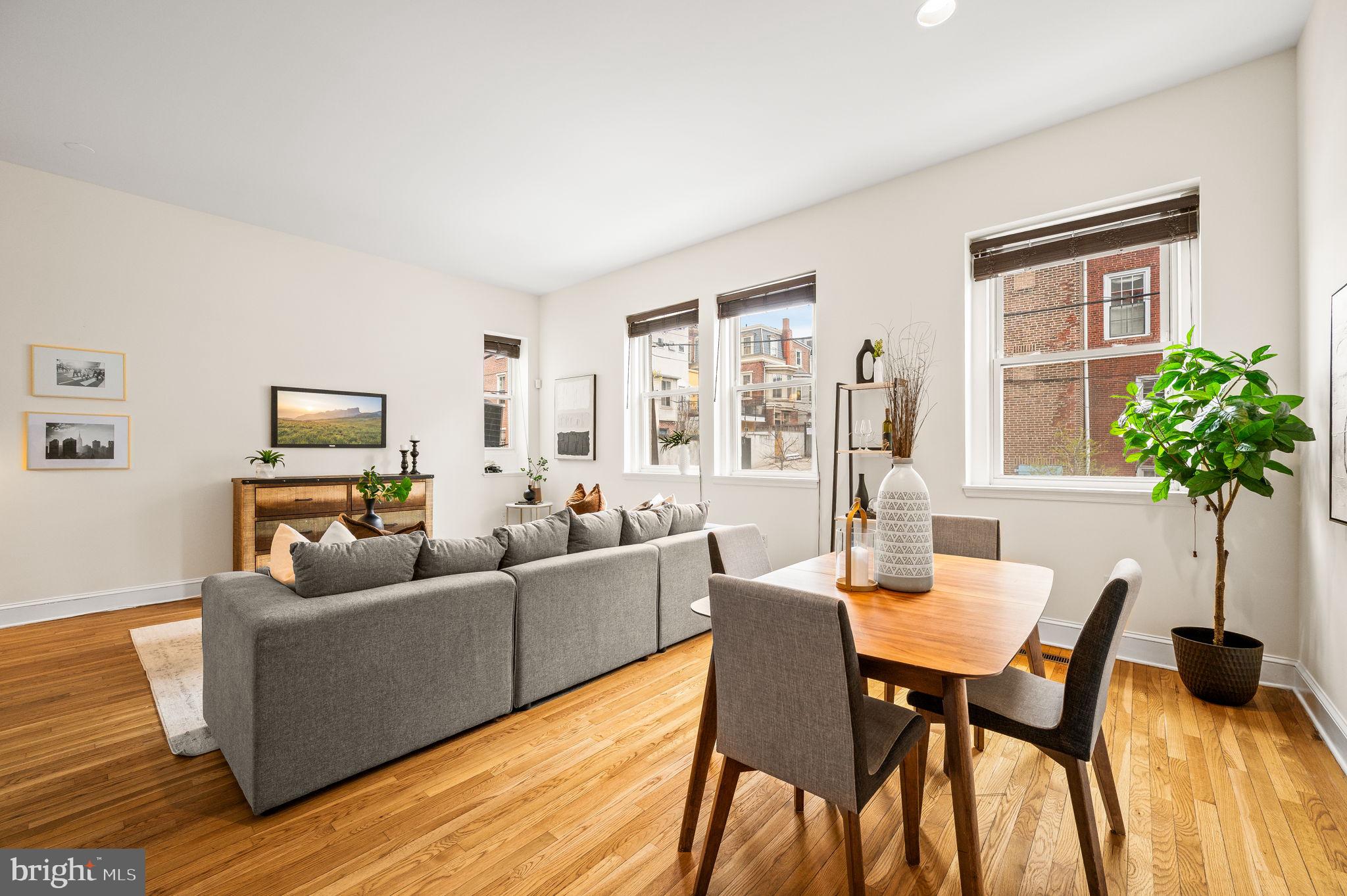 2301 GREEN STREET 3