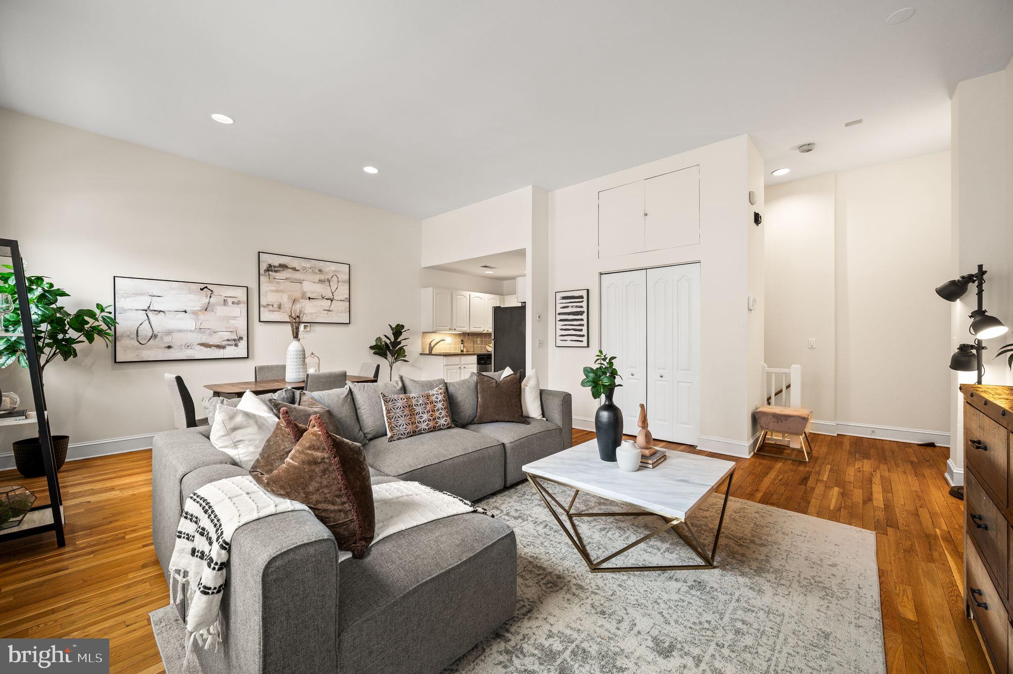 2301 GREEN STREET 3