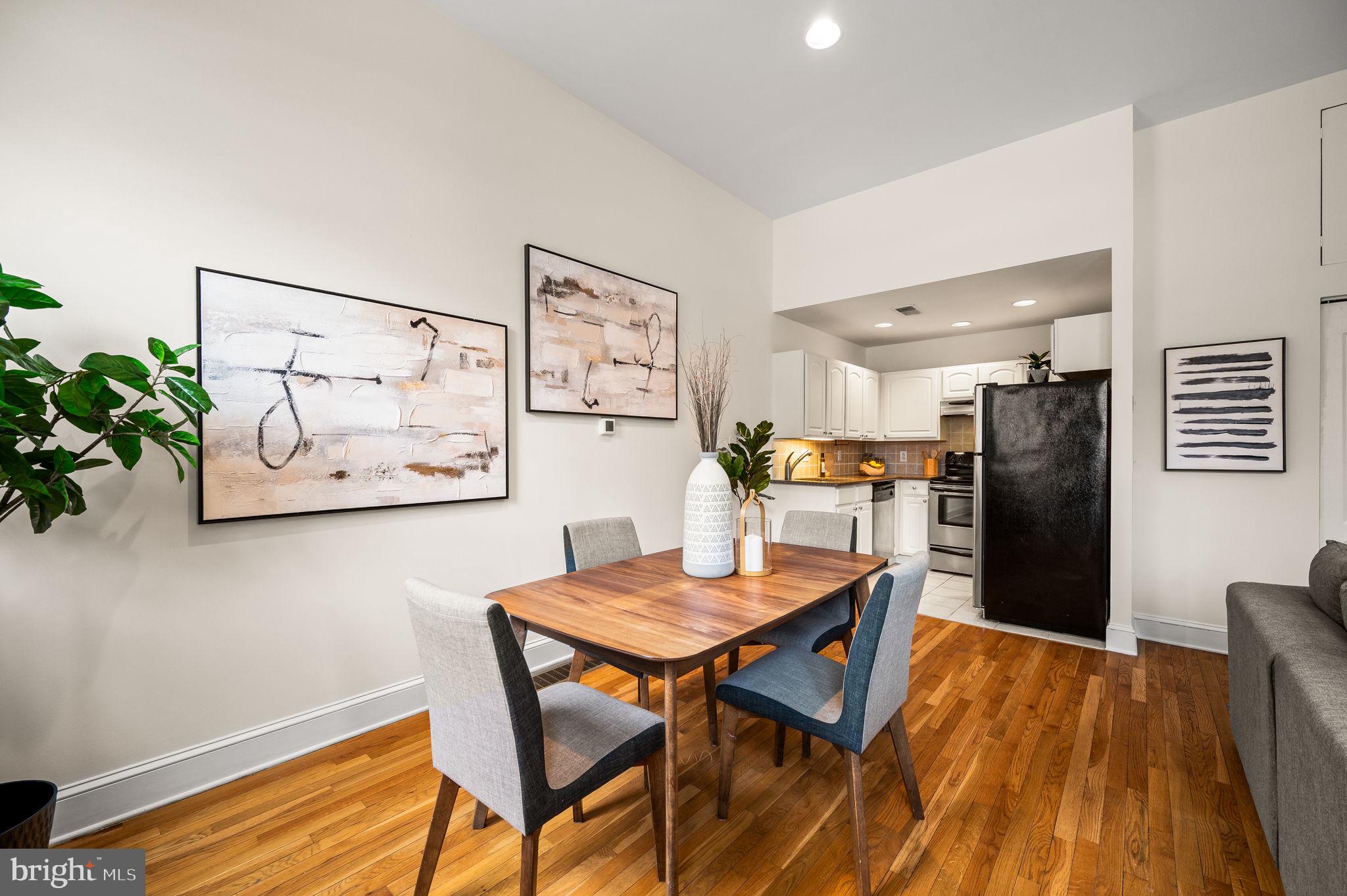 2301 GREEN STREET 3