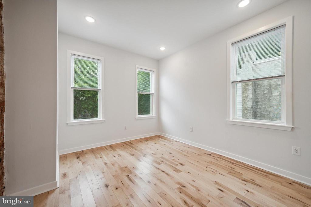 865 N 43RD STREET