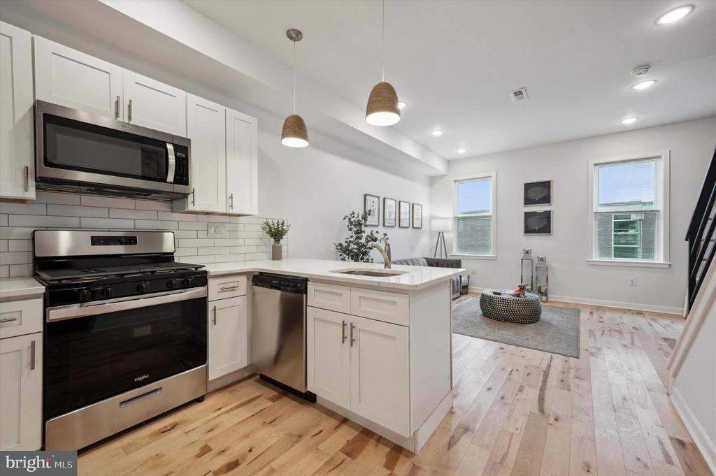 865 N 43RD STREET