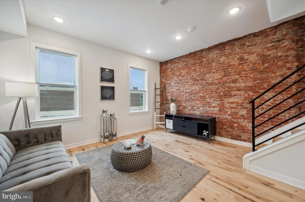 865 N 43RD STREET