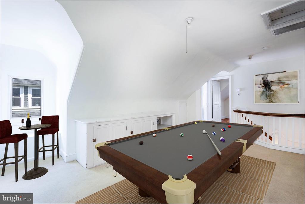 7433 BOYER STREET
