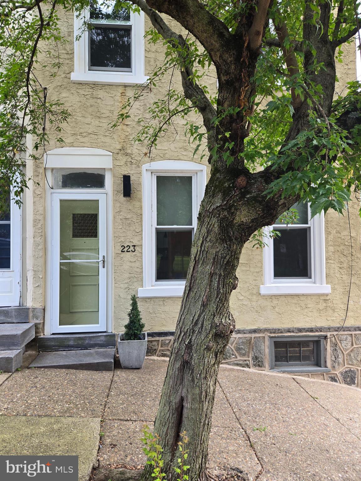223 GATES STREET