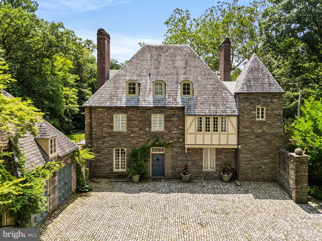 42 W BELLS MILL ROAD