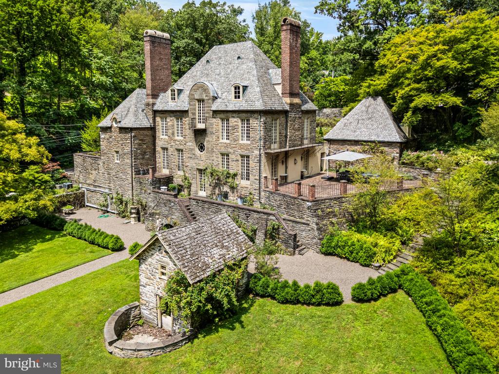 42 W BELLS MILL ROAD