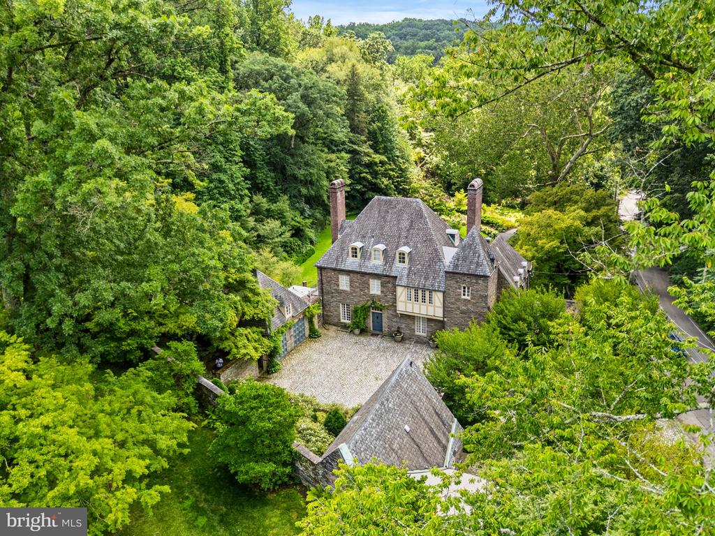 42 W BELLS MILL ROAD