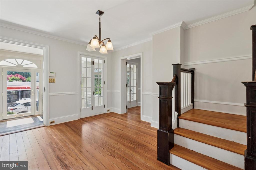 195 E EVERGREEN AVENUE