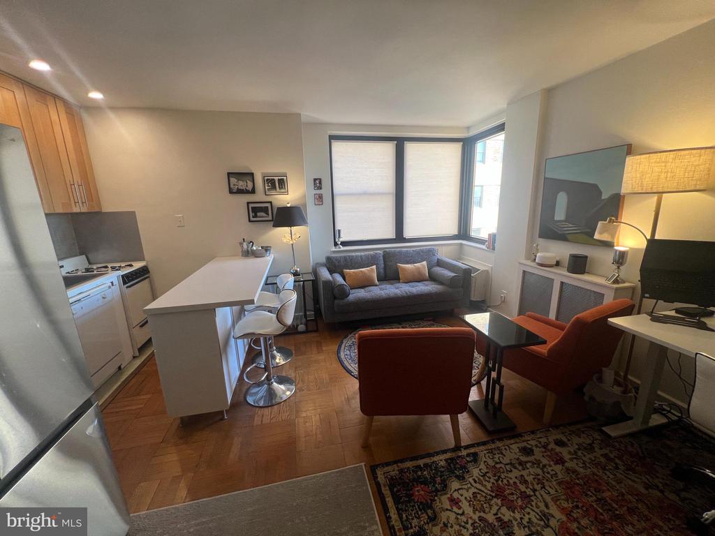 2601 PENNSYLVANIA AVENUE 00 951