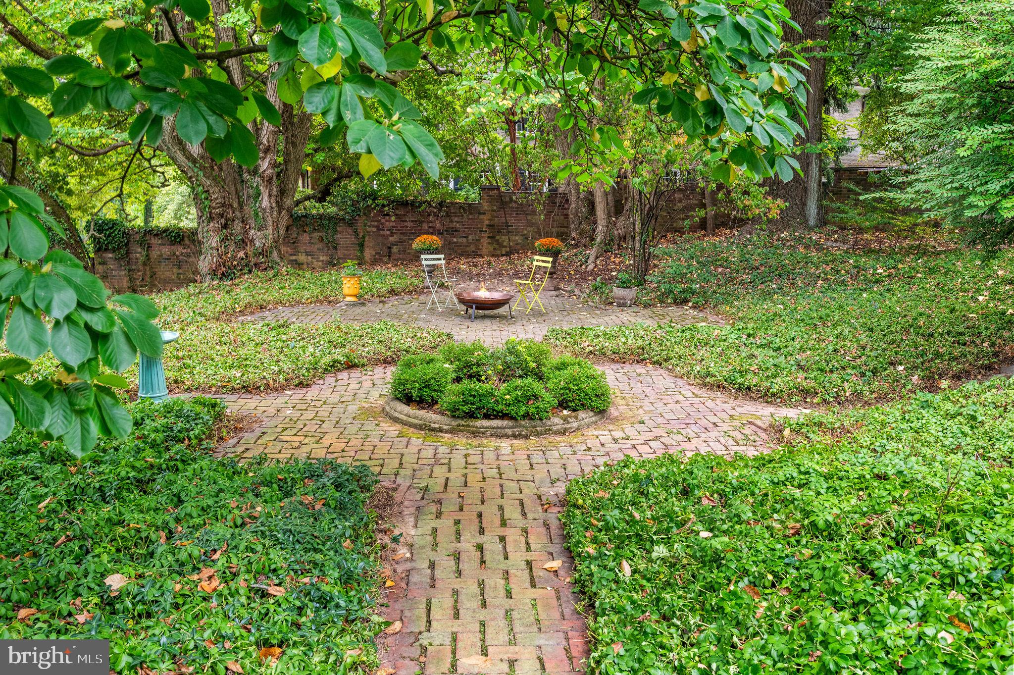 8702 SEMINOLE STREET