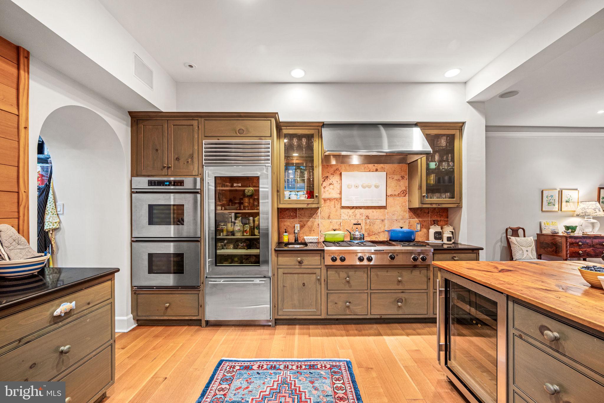 8702 SEMINOLE STREET