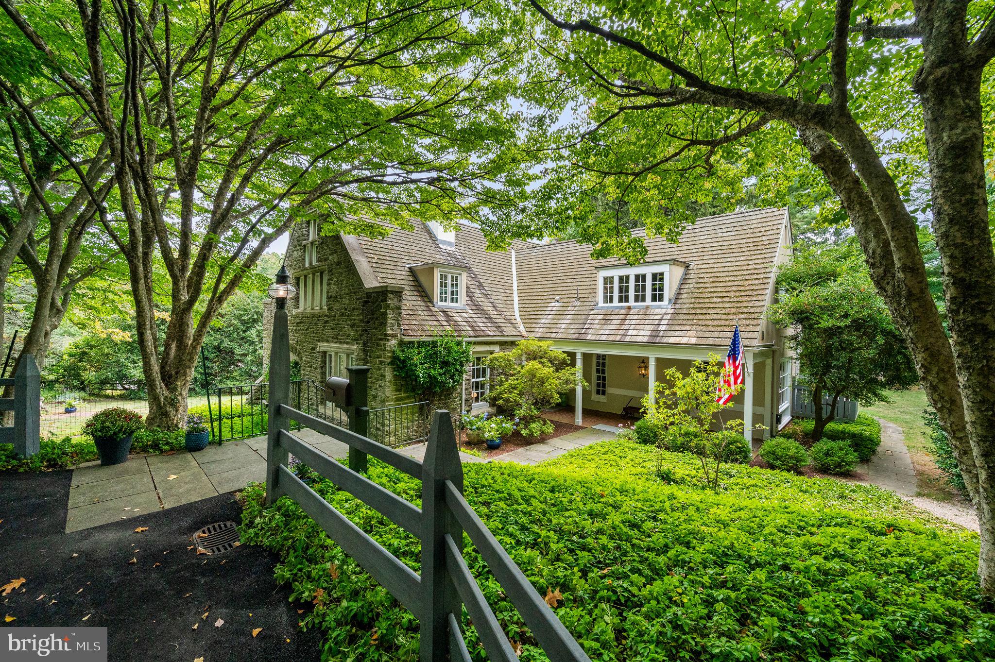 8702 SEMINOLE STREET