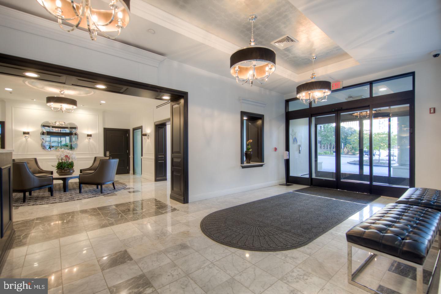 2001 HAMILTON STREET 927