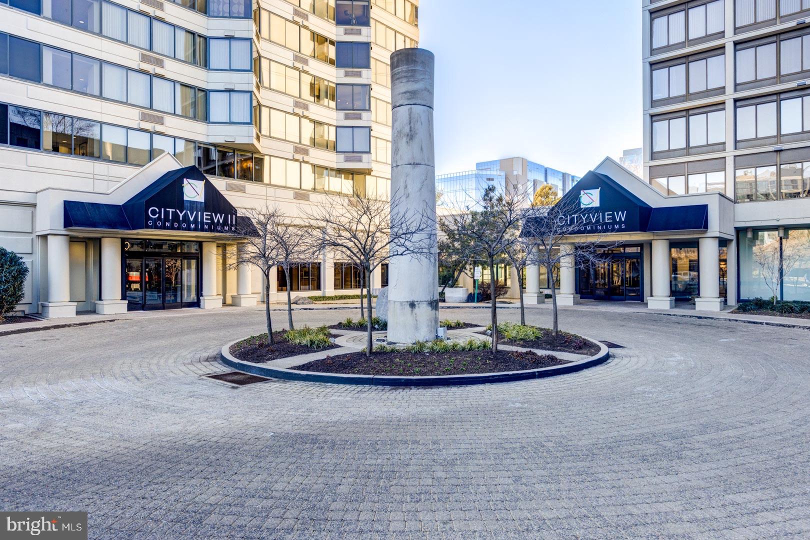 2001 HAMILTON STREET 927