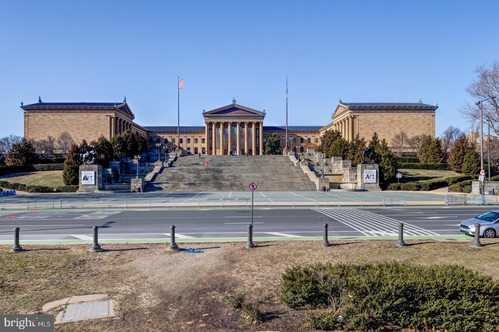 2001 HAMILTON STREET 927