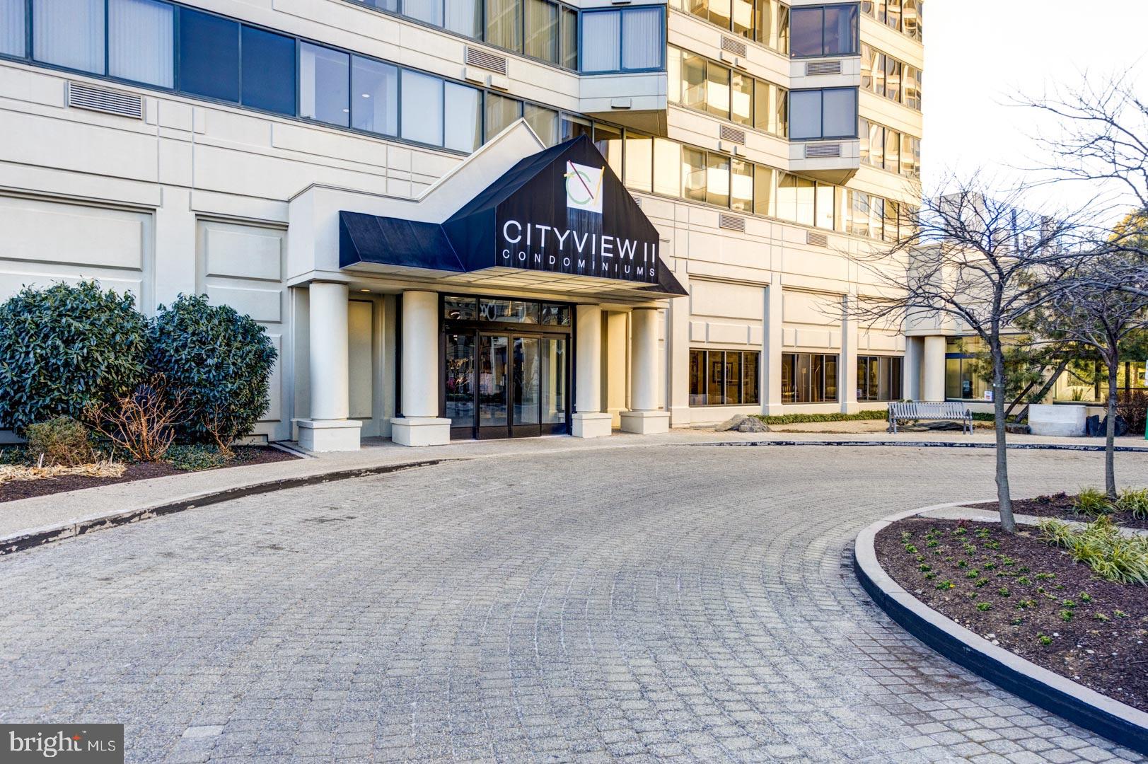 2001 HAMILTON STREET 927