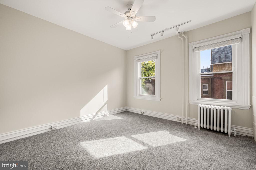 5113 PULASKI AVENUE