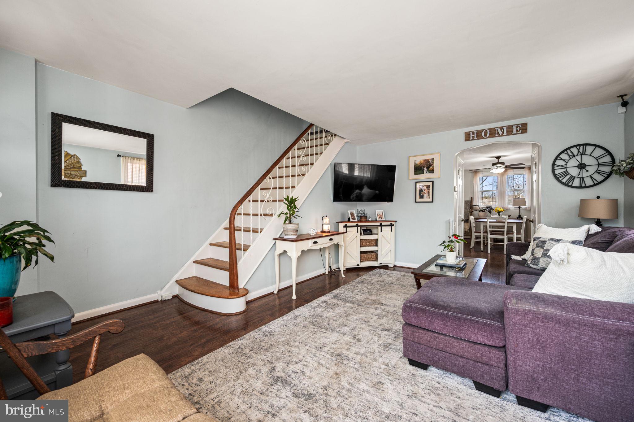 7618 BURHOLME AVENUE