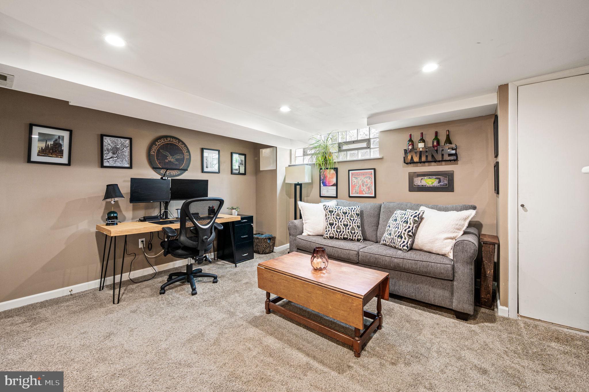 7618 BURHOLME AVENUE