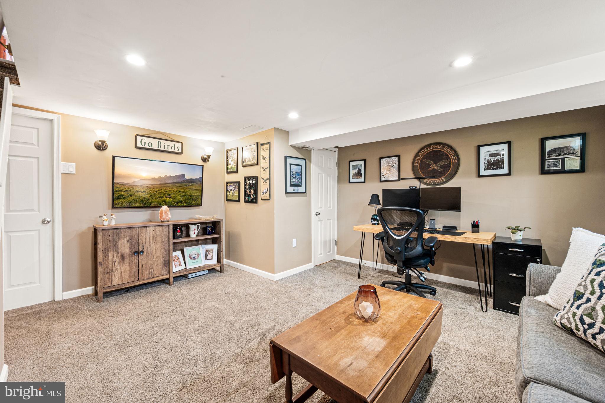 7618 BURHOLME AVENUE