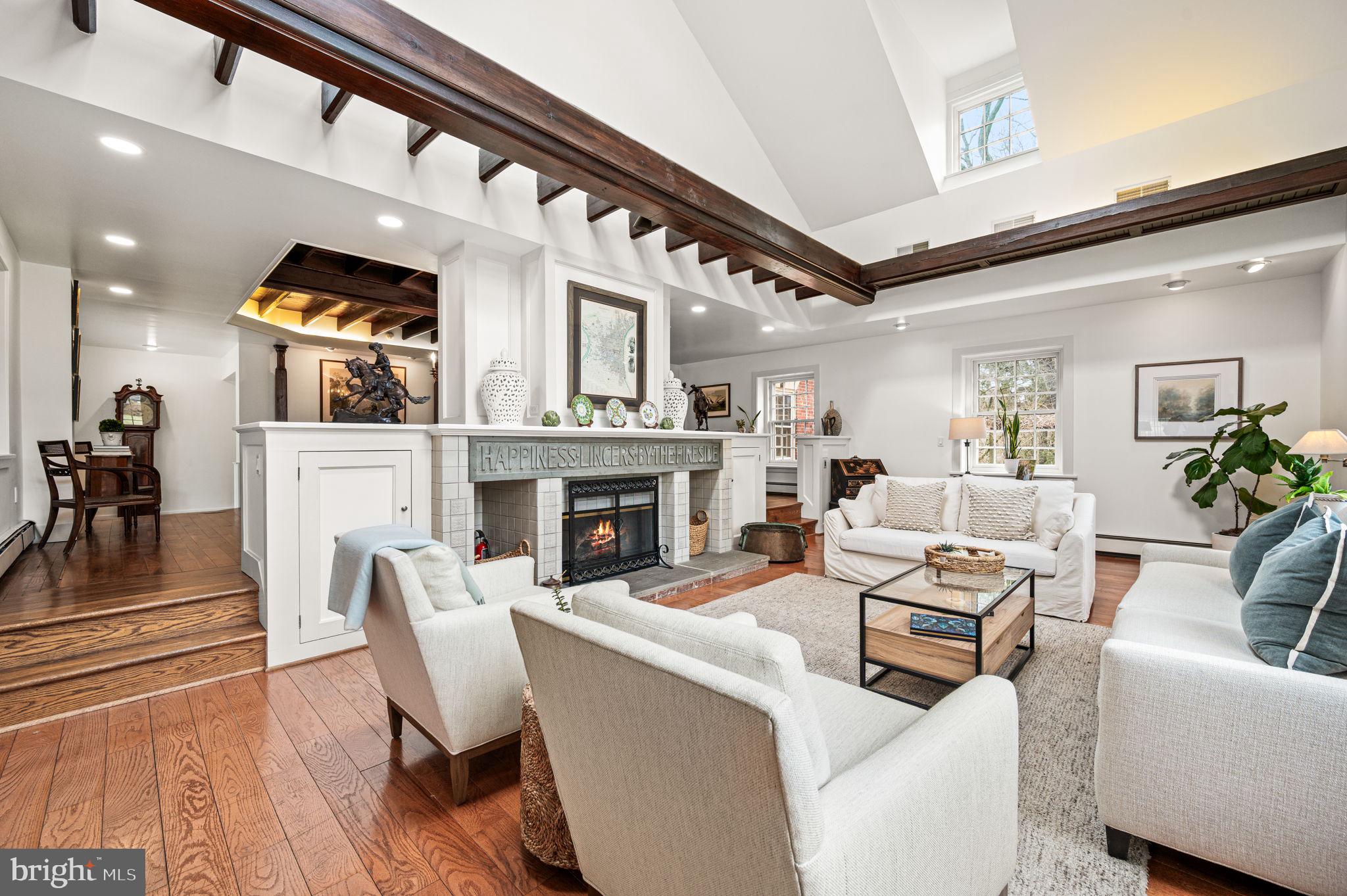 511 W MORELAND AVENUE