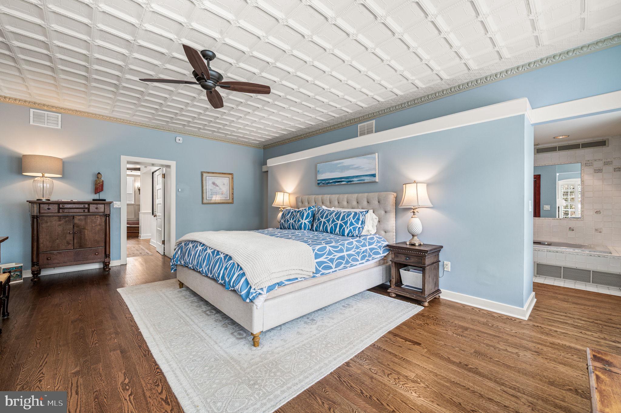 511 W MORELAND AVENUE