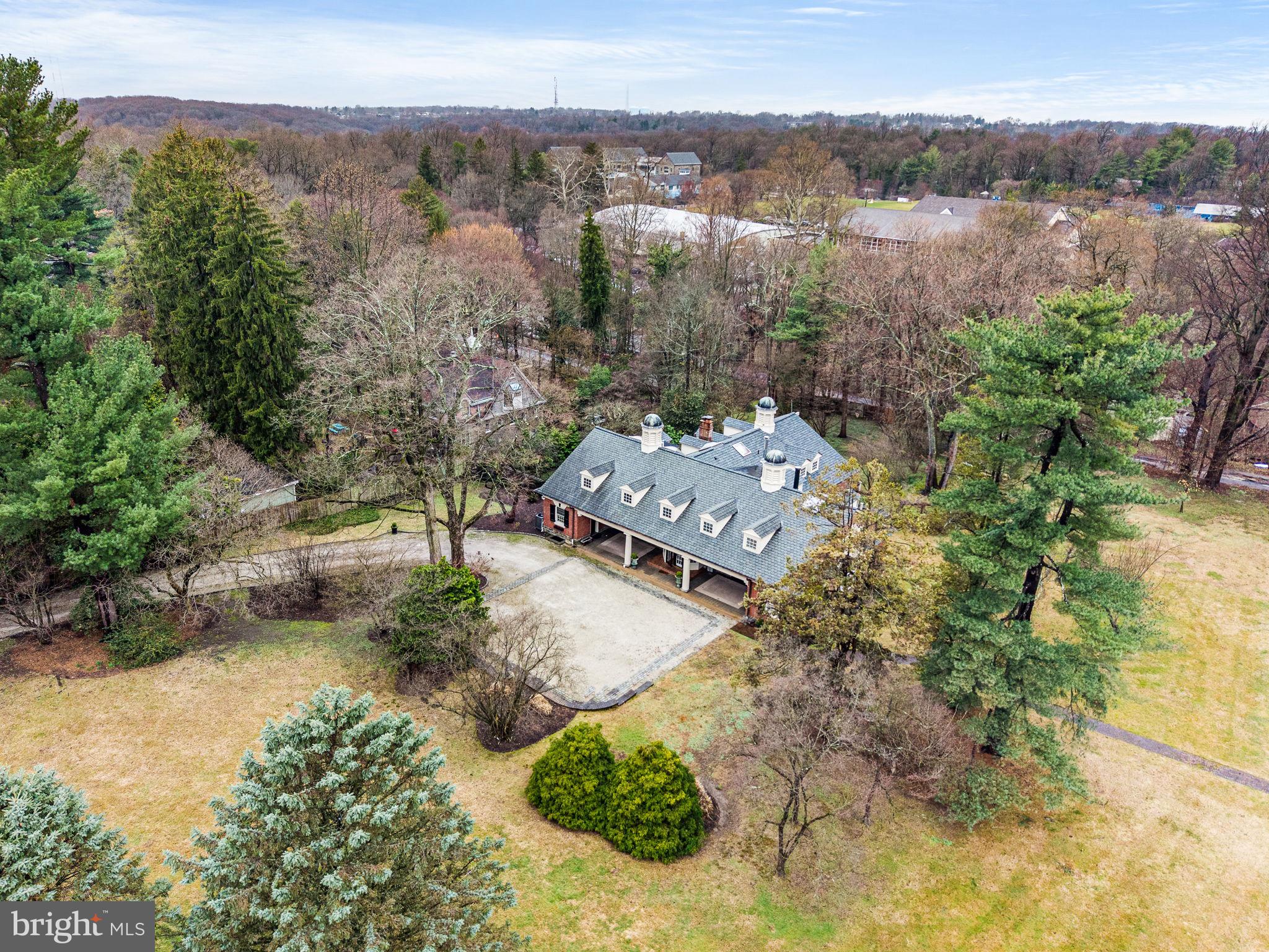 511 W MORELAND AVENUE