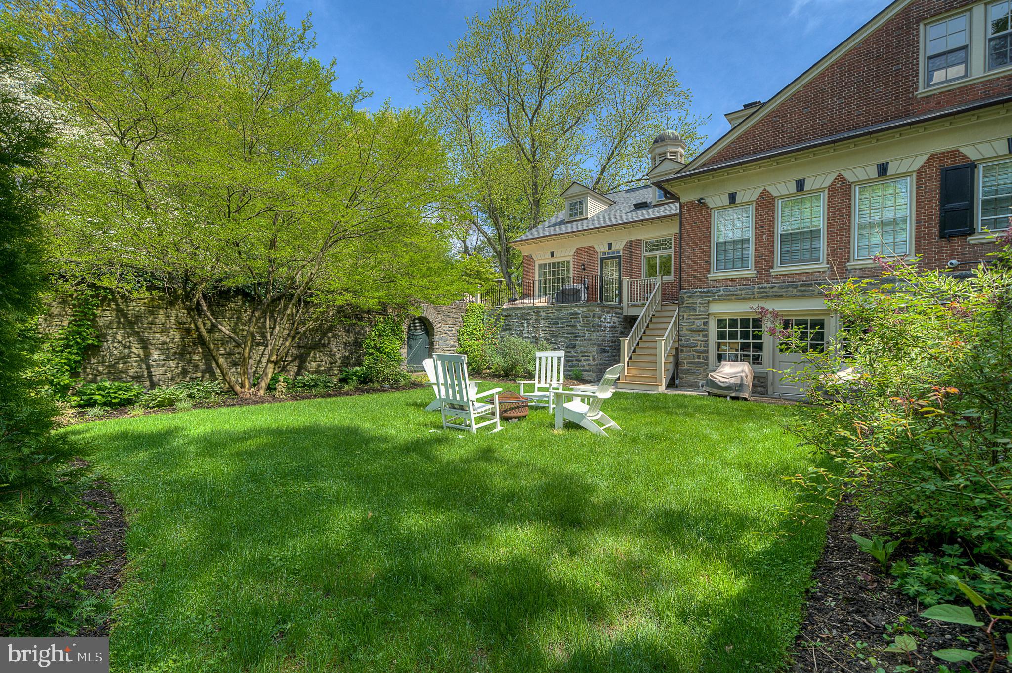 511 W MORELAND AVENUE