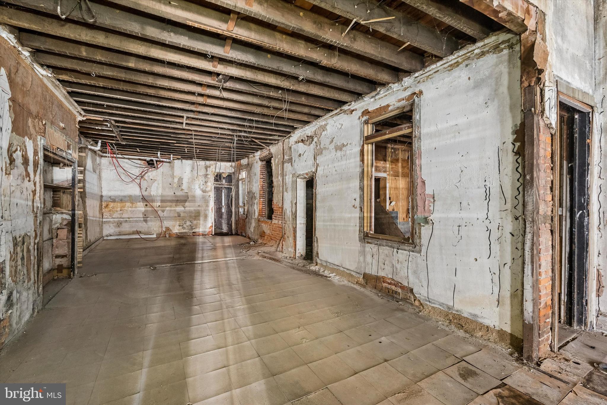 4030 W GIRARD AVENUE