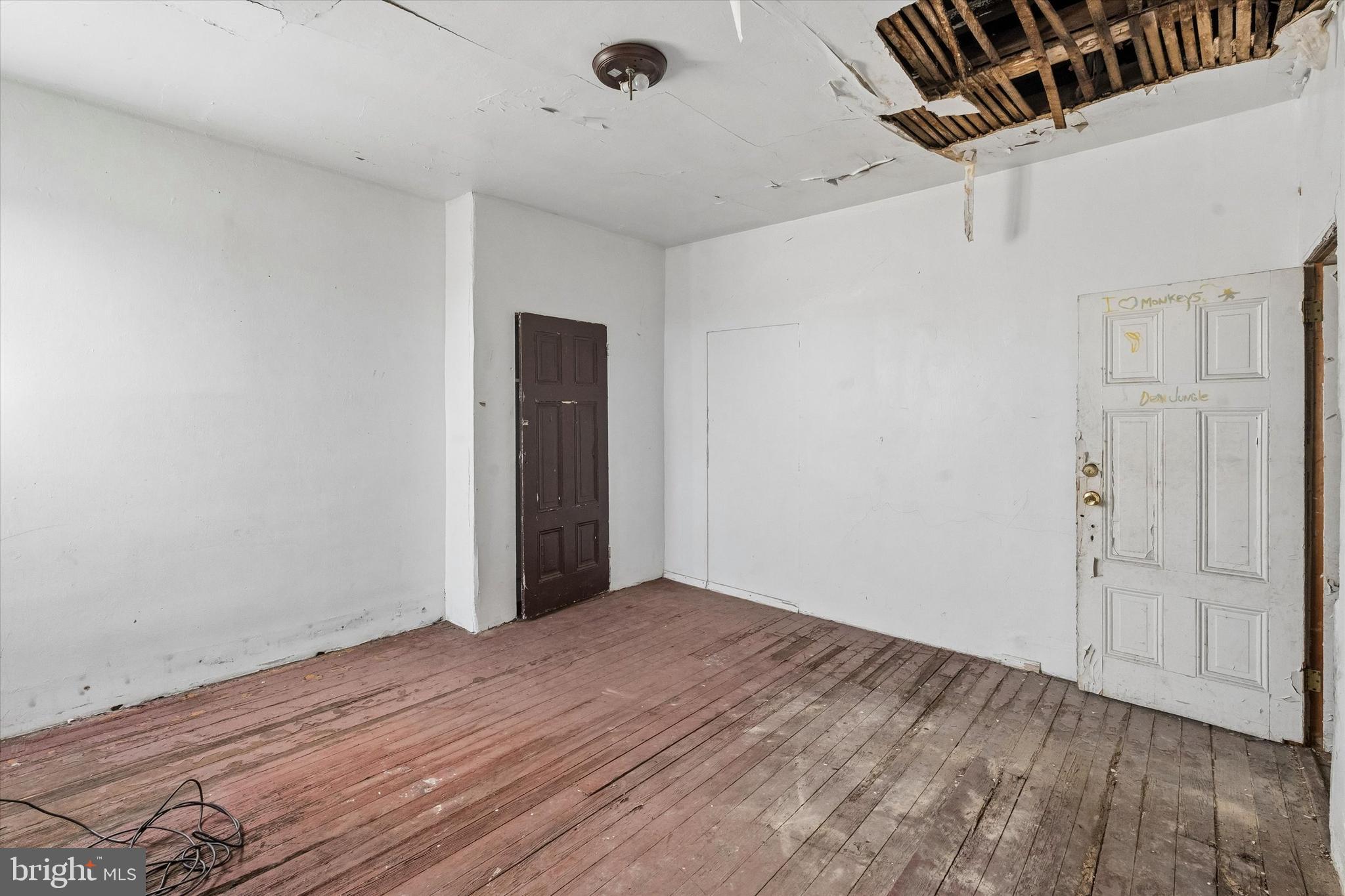 4030 W GIRARD AVENUE