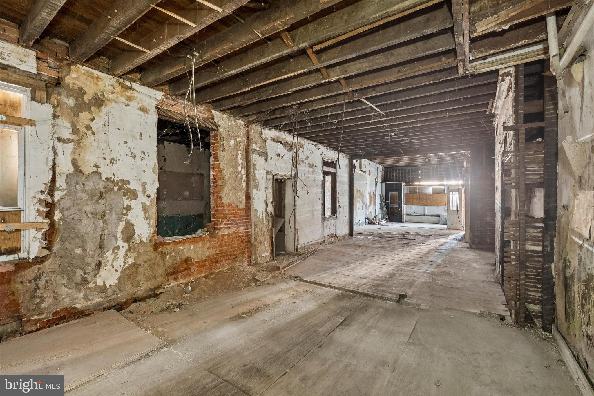 4030 W GIRARD AVENUE