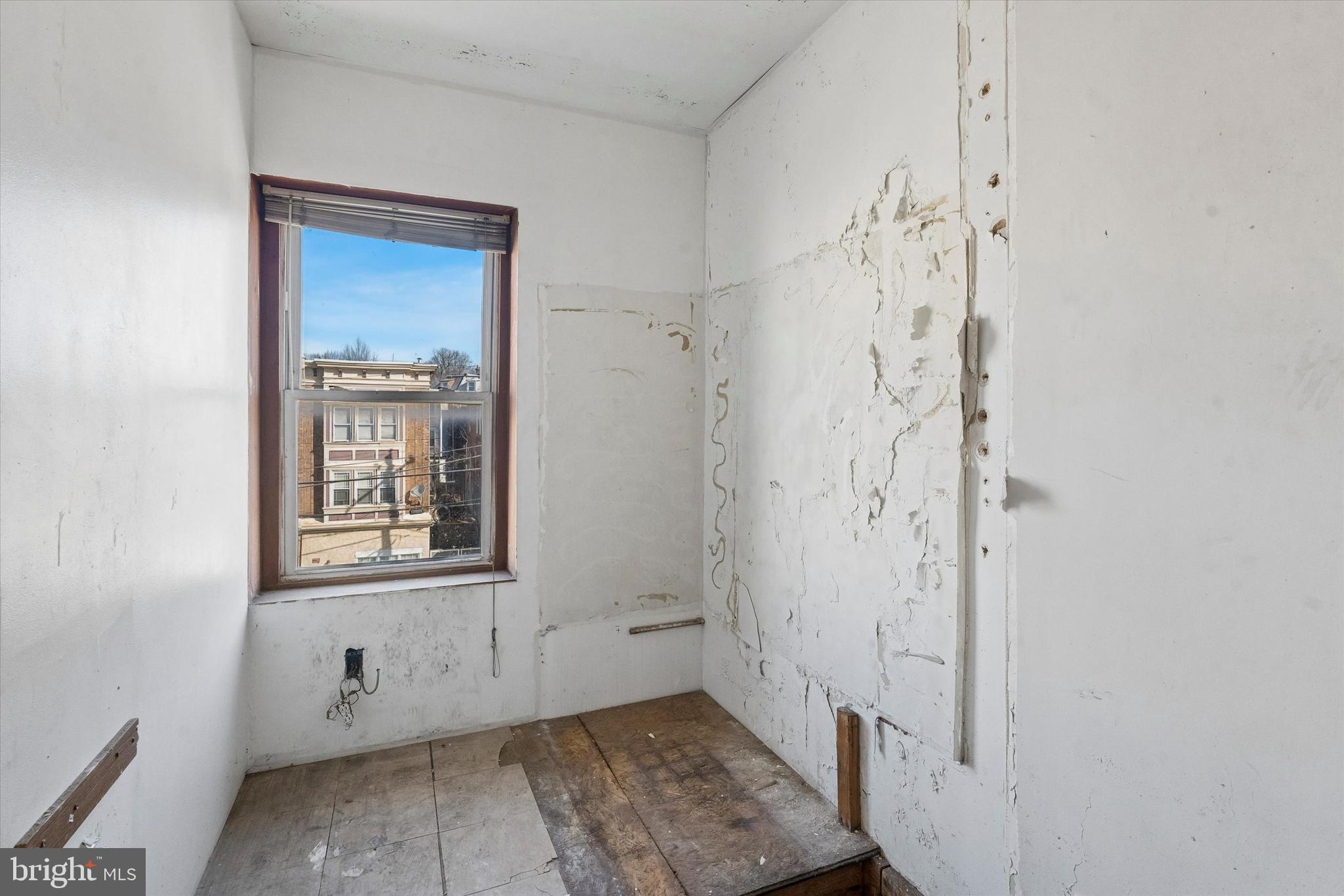 4030 W GIRARD AVENUE