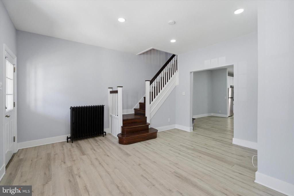 2041 CHURCH LANE