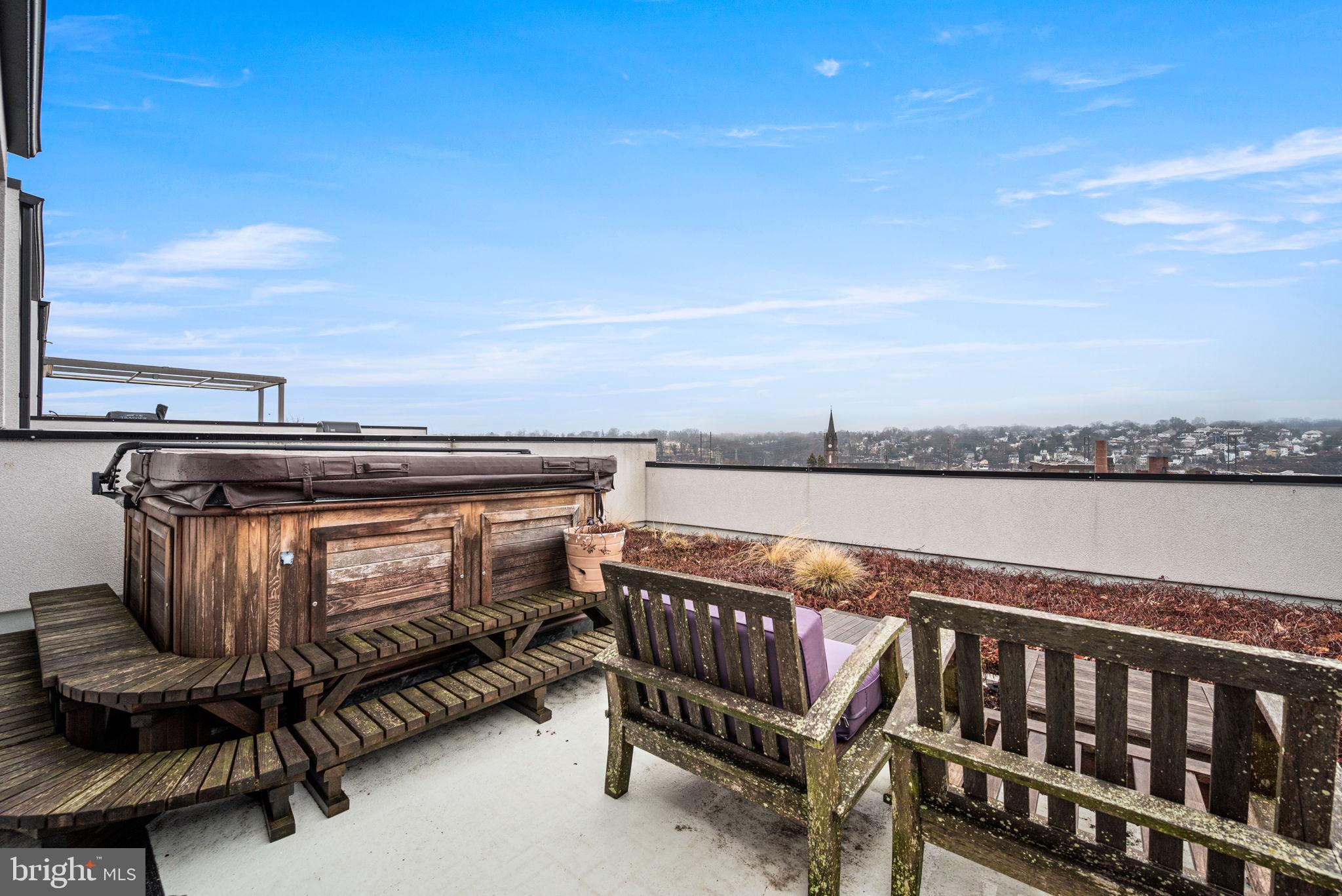 4588 SILVERWOOD STREET