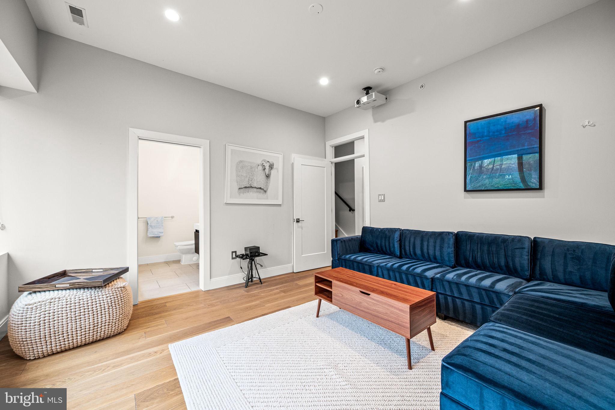 4588 SILVERWOOD STREET