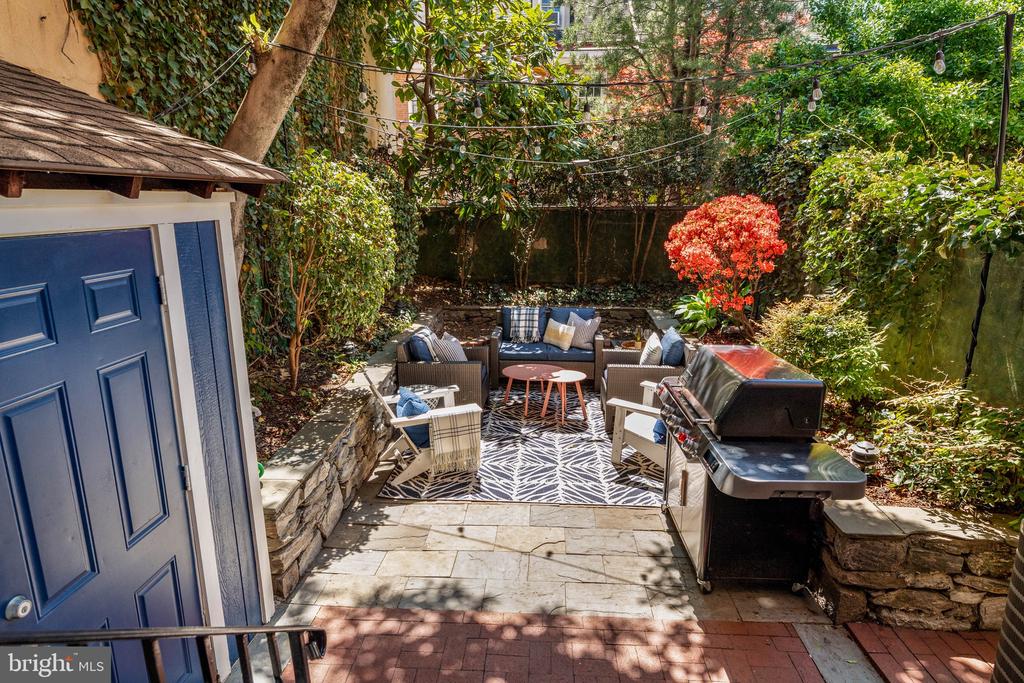 642 PINE STREET