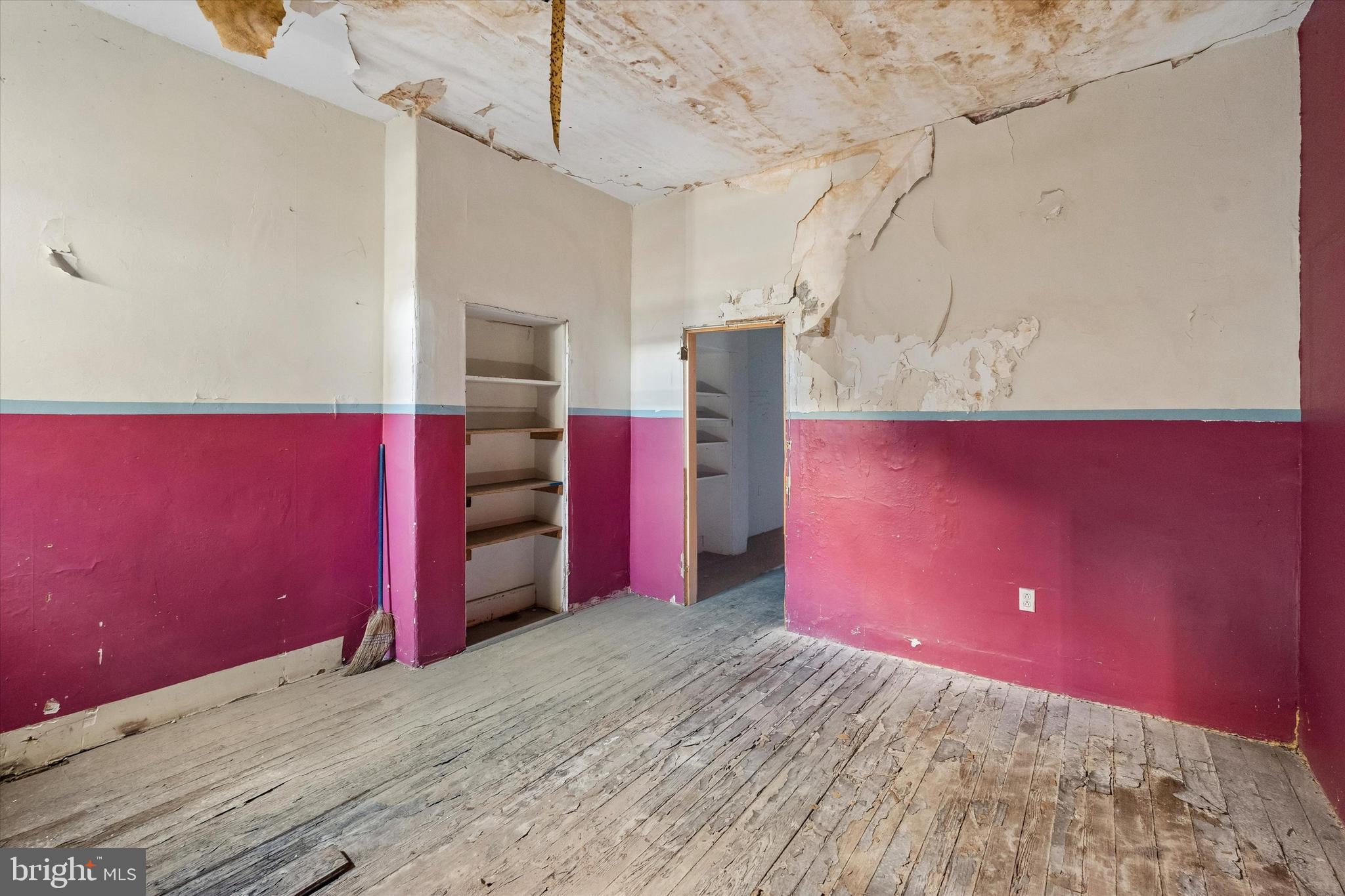 4030 W GIRARD AVENUE