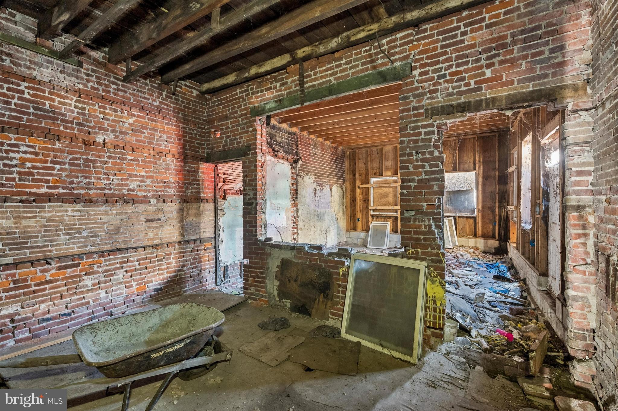 4030 W GIRARD AVENUE