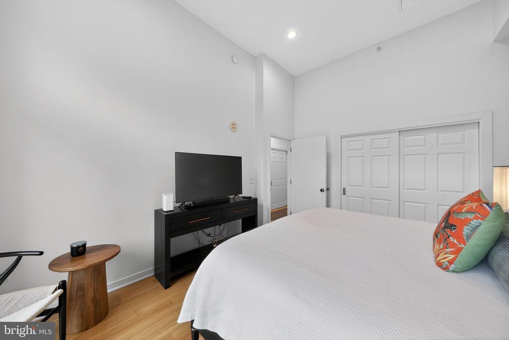 1900 HAMILTON STREET D15
