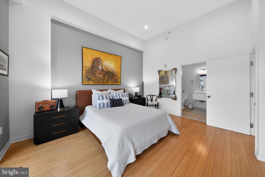 1900 HAMILTON STREET D15
