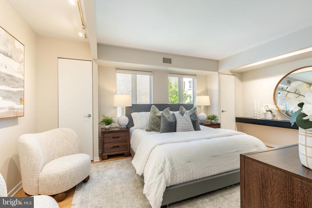 406 S 6TH STREET