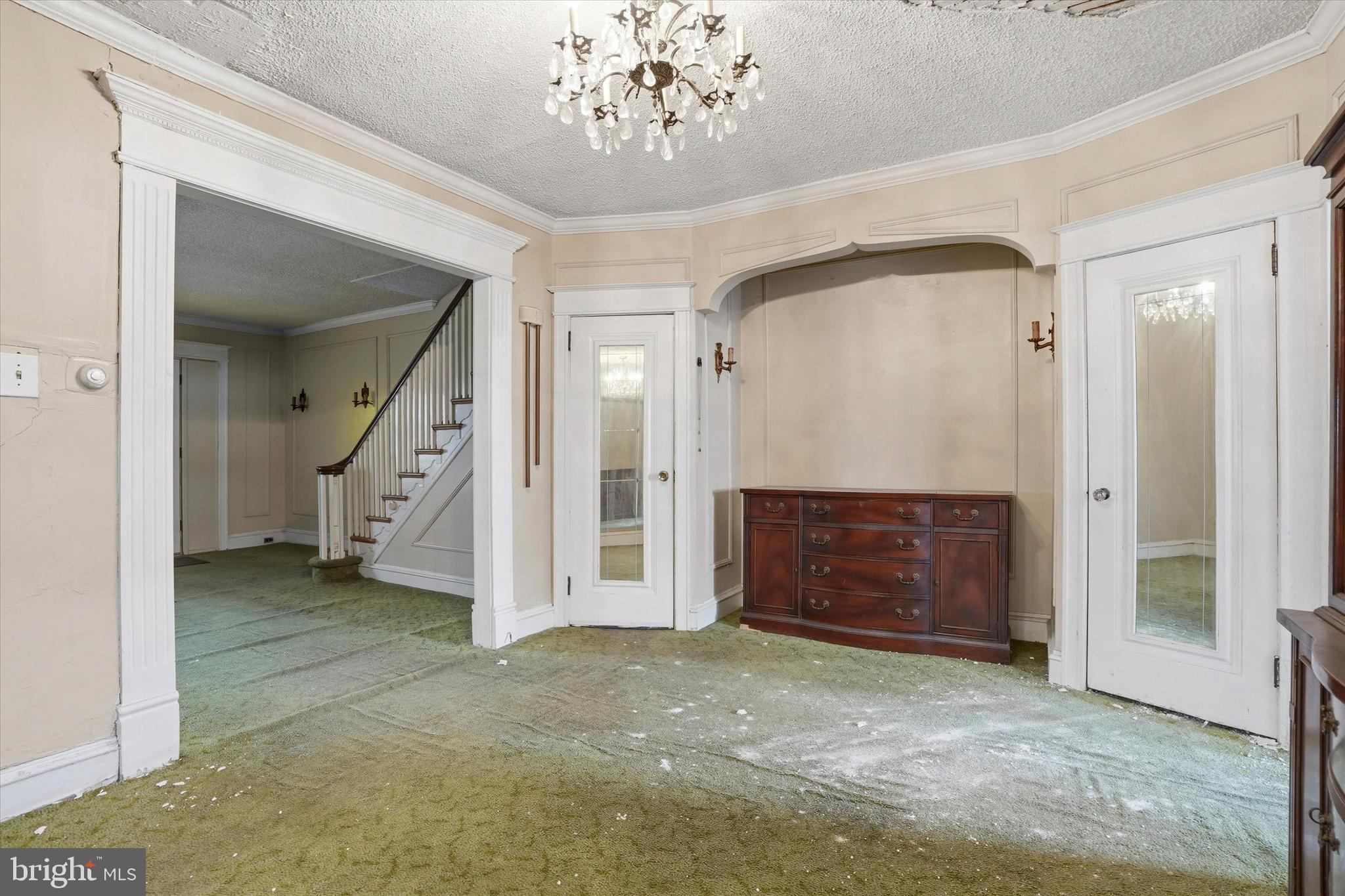 6255 MAGNOLIA STREET