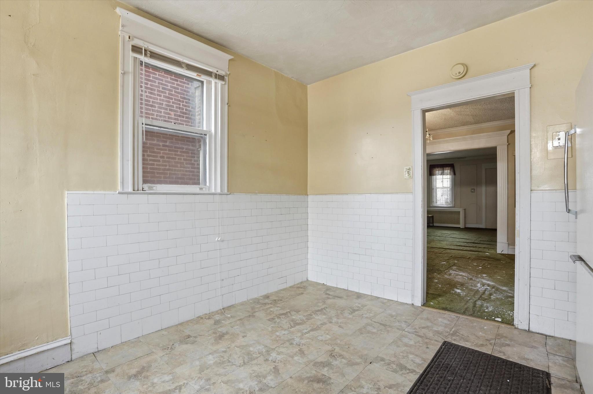 6255 MAGNOLIA STREET