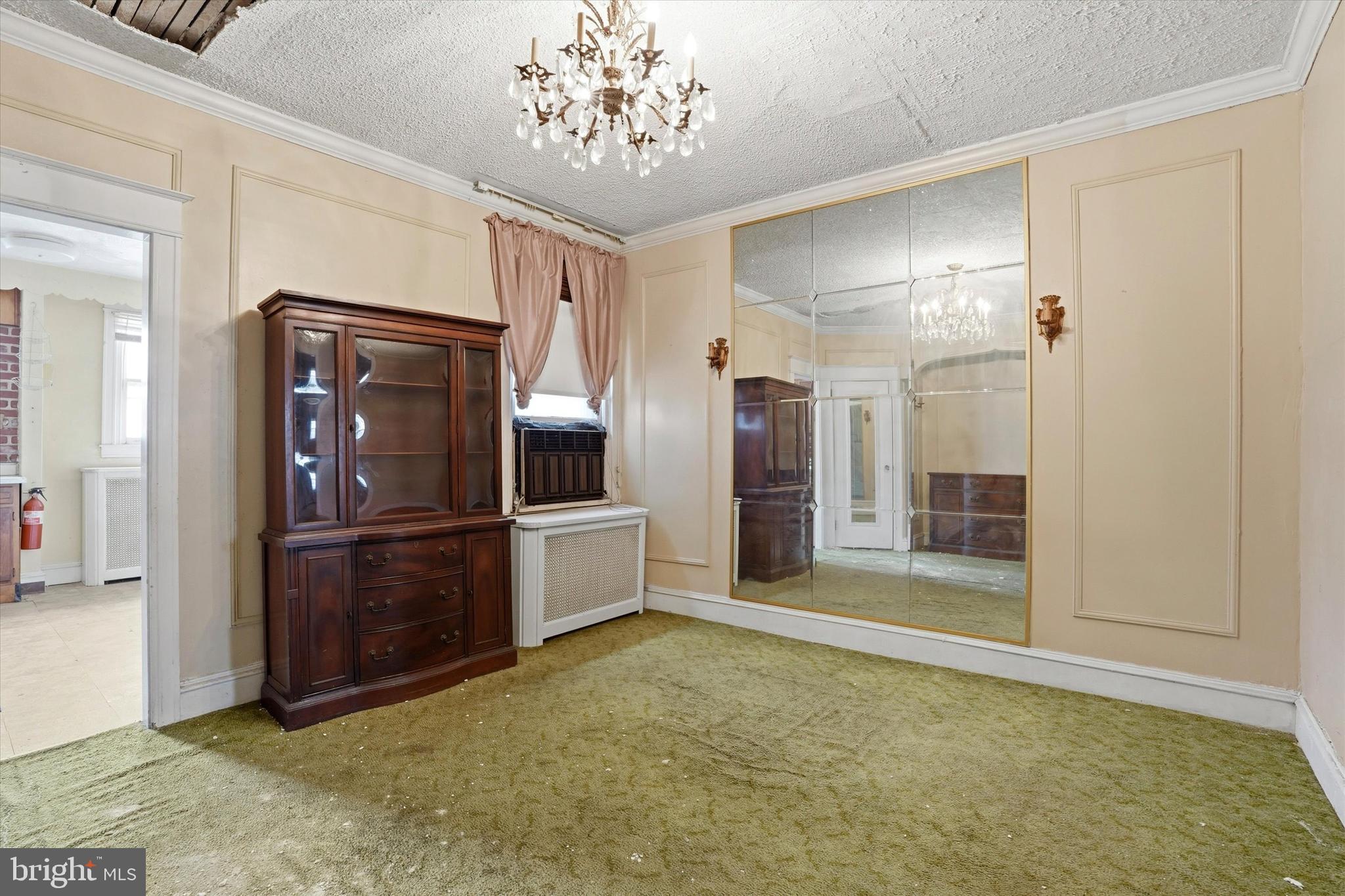 6255 MAGNOLIA STREET