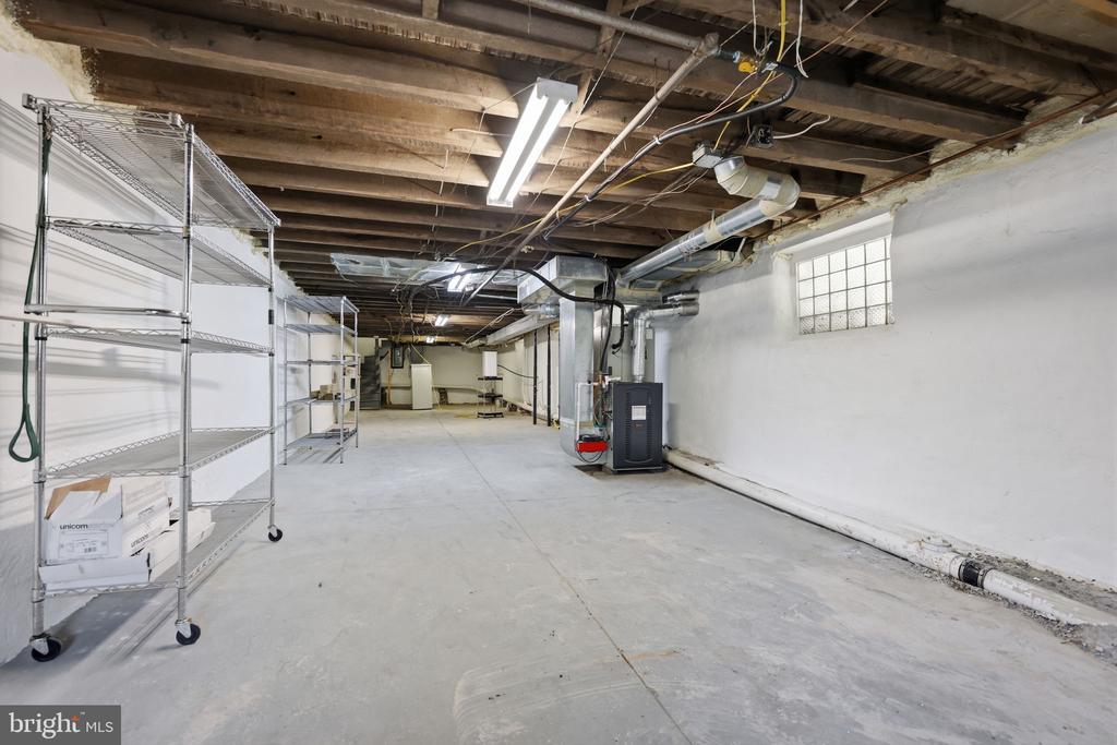 355 W DUVAL STREET