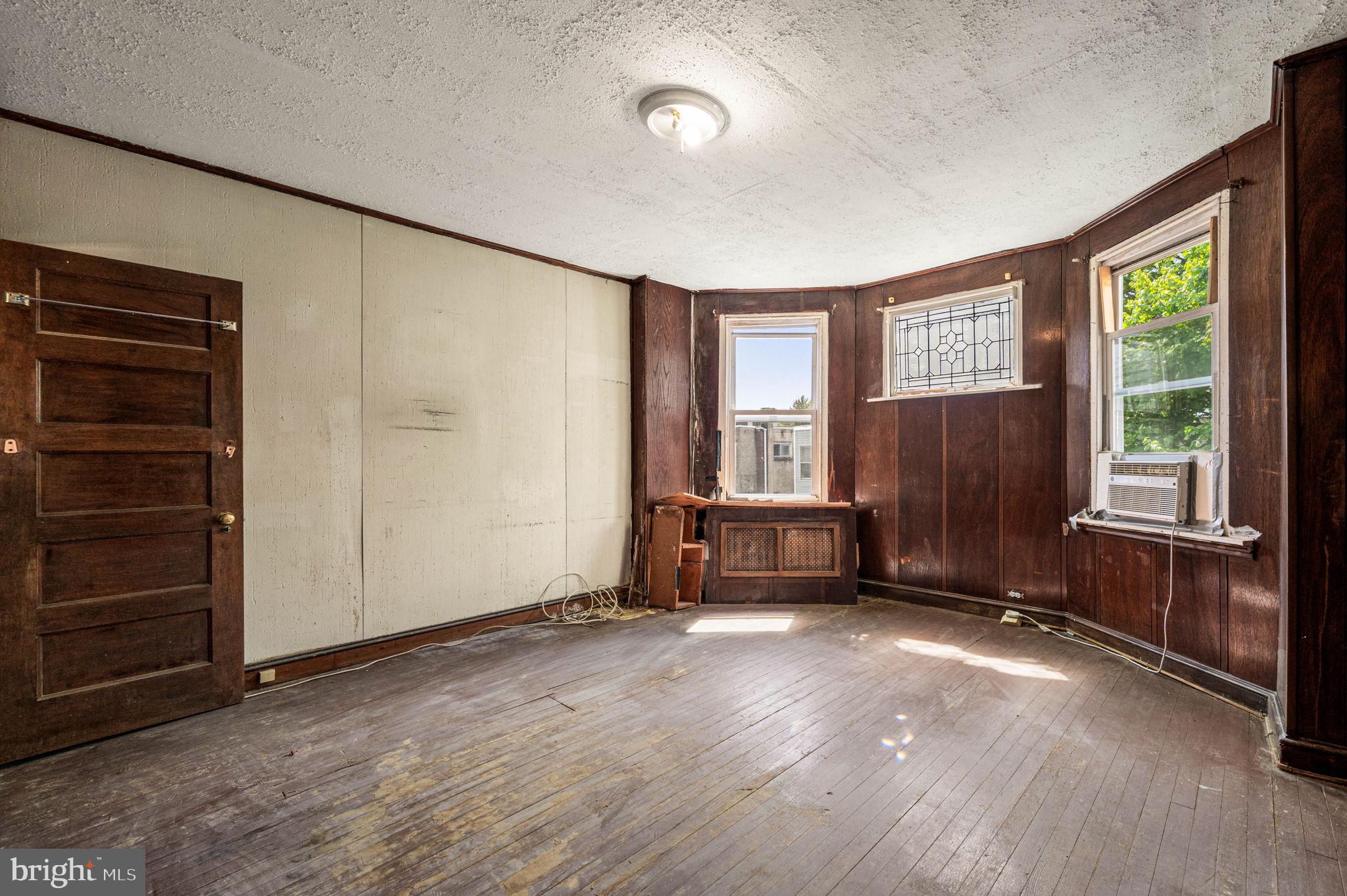 6144 CHRISTIAN STREET