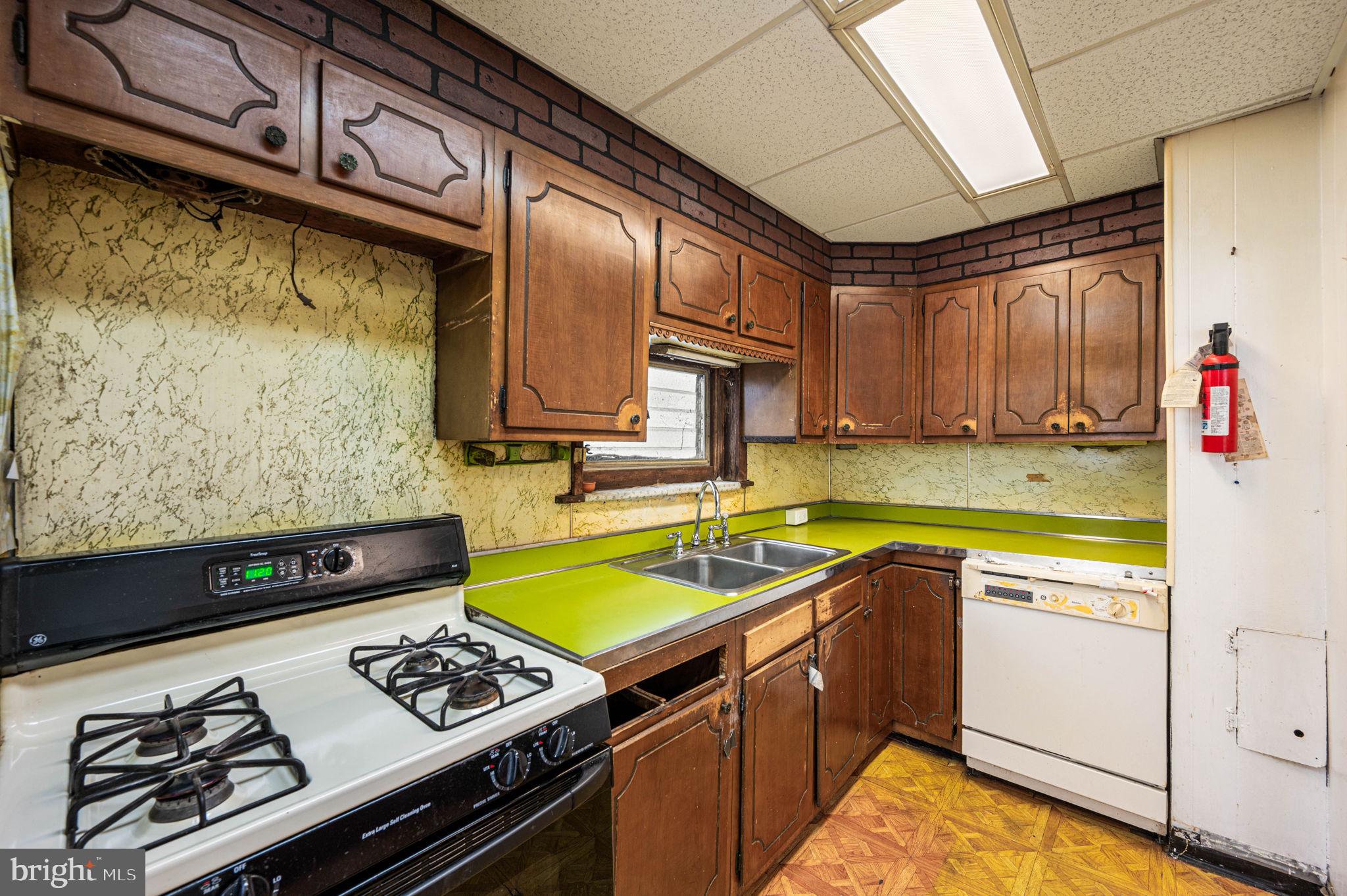 6144 CHRISTIAN STREET