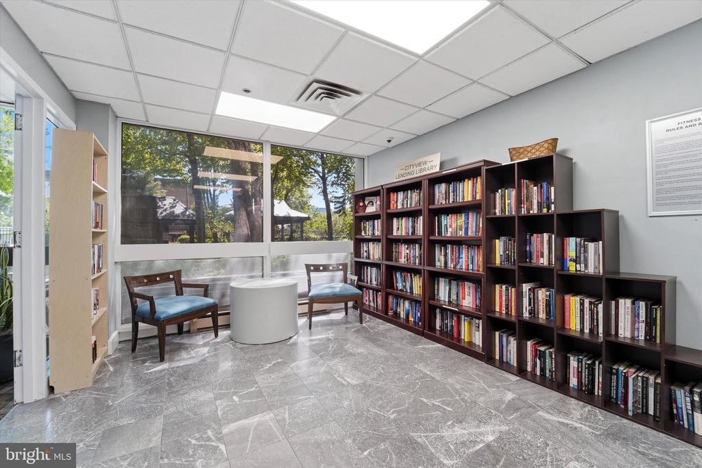 2001 HAMILTON STREET 00 927